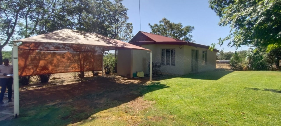 5 Bedroom Property for Sale in Kuruman Northern Cape